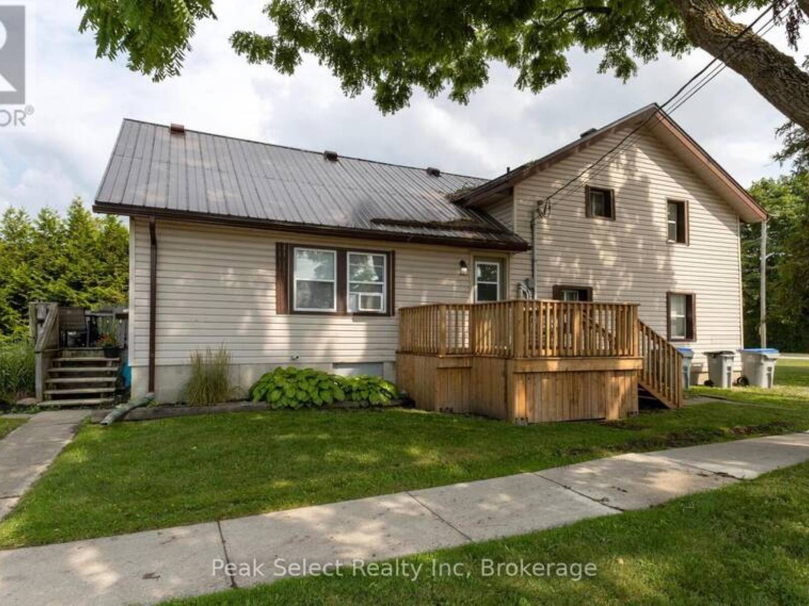 32 VICTORIA STREET W, Exeter, Ontario N0M 1S2