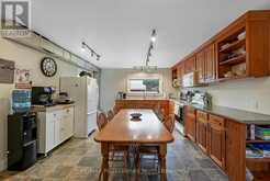 33 MAPLE AVENUE | Haliburton Ontario | Slide Image Eleven