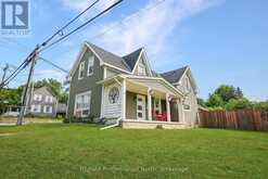 33 MAPLE AVENUE | Haliburton Ontario | Slide Image One