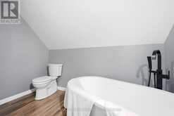 33 MAPLE AVENUE | Haliburton Ontario | Slide Image Thirty-two