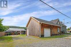 33 MAPLE AVENUE | Haliburton Ontario | Slide Image Forty