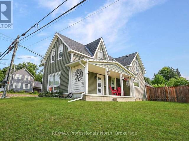 33 MAPLE AVENUE Haliburton Ontario, K0M 1S0 - 3 Bedrooms Home For Sale