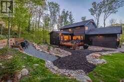 29 NATURES WAY | Huntsville Ontario | Slide Image Three