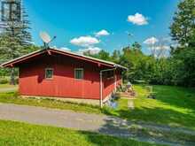 584 A & B HWY 141 | Rosseau Ontario | Slide Image Twenty-one