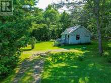 584 A & B HWY 141 | Rosseau Ontario | Slide Image Thirty-five