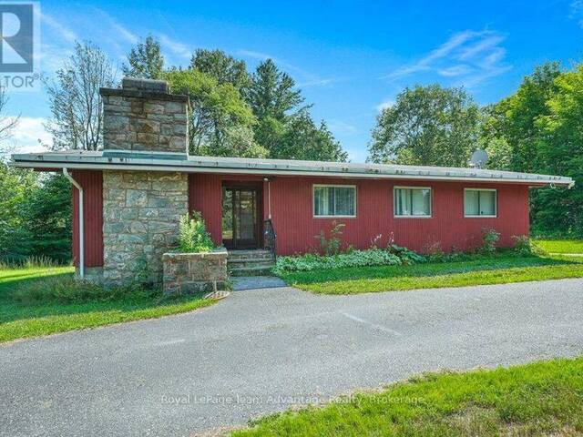 584 A & B HWY 141 Rosseau Ontario, P0C 1J0 - 5 Bedrooms Home For Sale