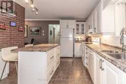 230 LAKEVIEW AVENUE | Gravenhurst Ontario | Slide Image Thirteen