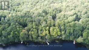 1214 HUBBARD & MONTGOMERY LANE | Haliburton Ontario | Slide Image Twelve