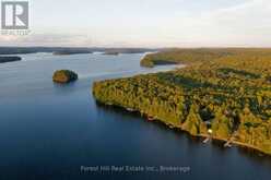 1155 WOLF CIRCLE | Lake of Bays Ontario | Slide Image Thirty-two