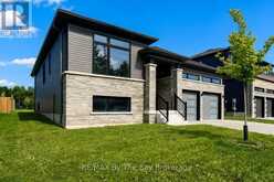232 RAMBLEWOOD DRIVE | Wasaga Beach Ontario | Slide Image Two