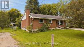 236 BRUCE STREET S | Durham Ontario | Slide Image Twenty