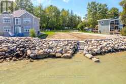 22 WILLIAM AVENUE | Wasaga Beach Ontario | Slide Image Eight
