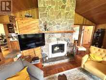 10 NEVISON DRIVE | Coboconk Ontario | Slide Image Thirteen