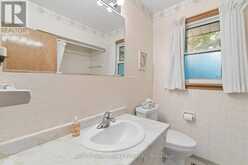 62 RODNEY BOULEVARD | Guelph Ontario | Slide Image Nineteen