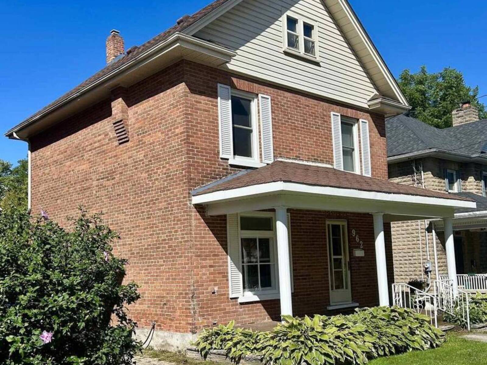 962 7TH AVENUE E, Owen Sound, Ontario N4K 2Y8