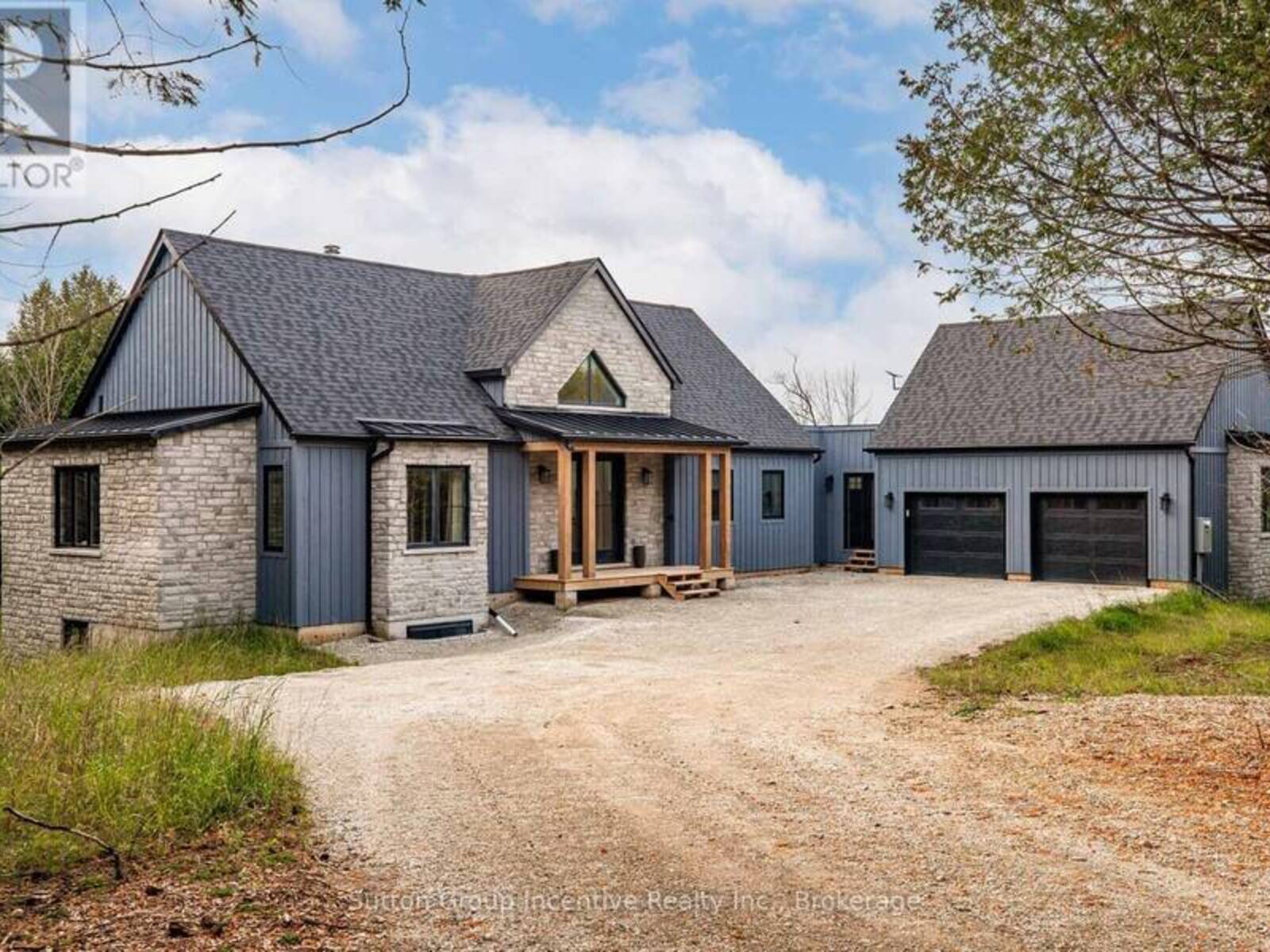 130 ST ARNAUD STREET, Markdale, Ontario N0C 1H0