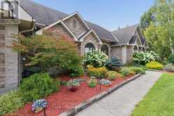 26 BRIDLE PATH | Puslinch Ontario | Slide Image Three