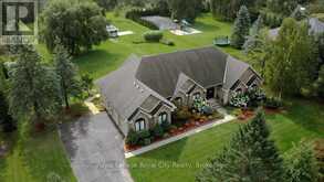 26 BRIDLE PATH | Puslinch Ontario | Slide Image Forty-nine