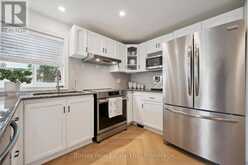 12 DEERPATH DRIVE | Guelph Ontario | Slide Image Thirteen