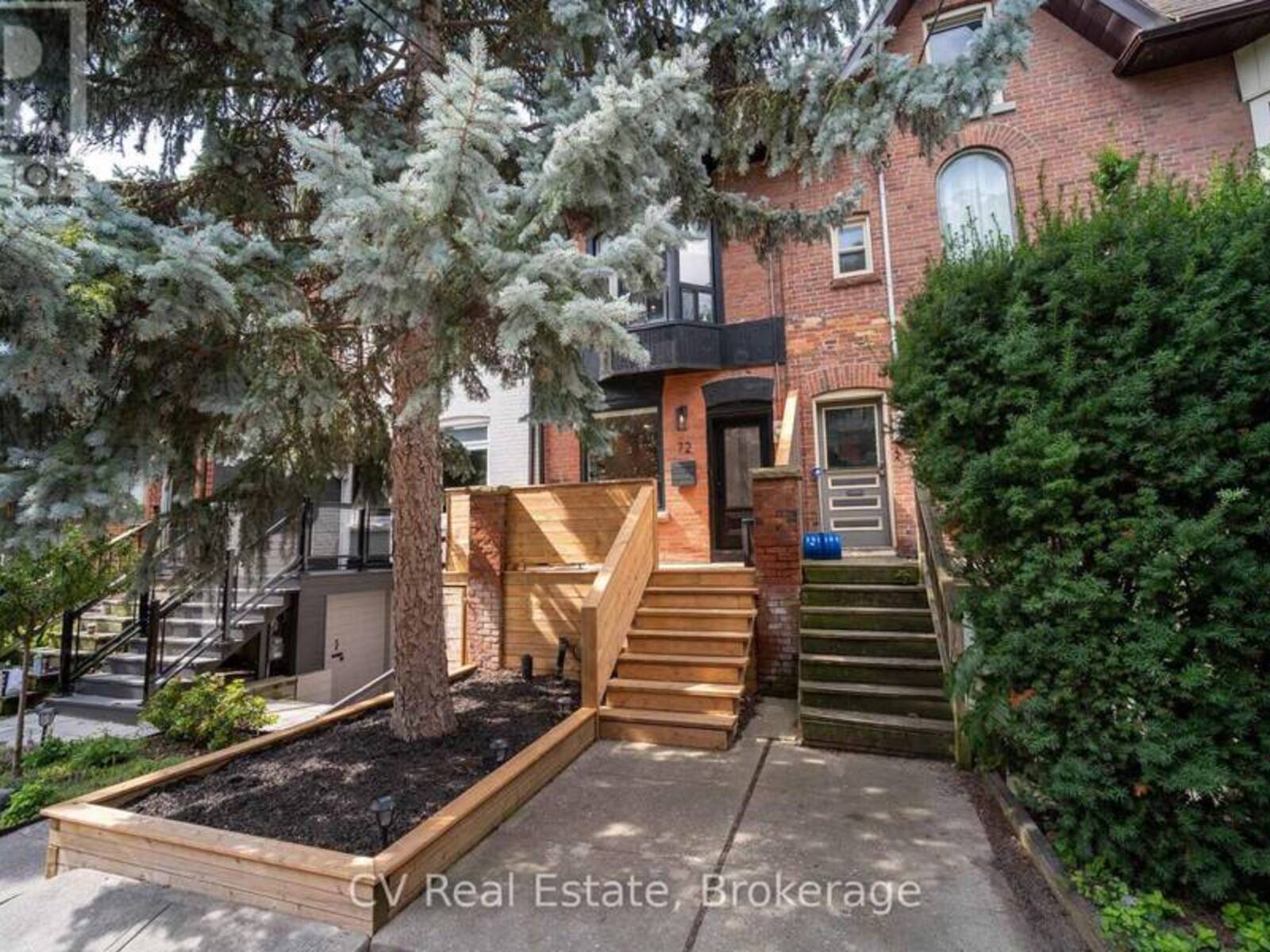 72 HAMILTON STREET, Toronto, Ontario M4M 2C8