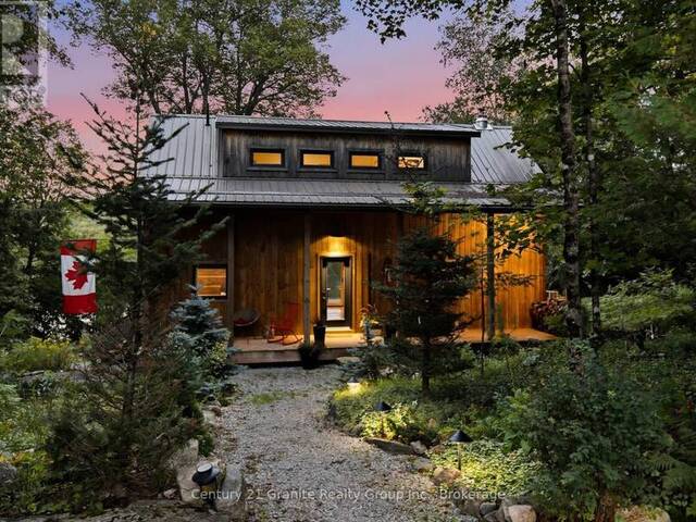 1093 LISWOOD ROAD Haliburton Ontario, K0M 1S0 - 3 Bedrooms Waterfront Home For sale