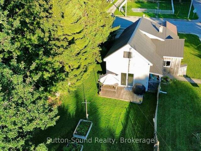34 MAIN STREET Tara Ontario, N0H 2N0 - 3 Bedrooms Home For Sale