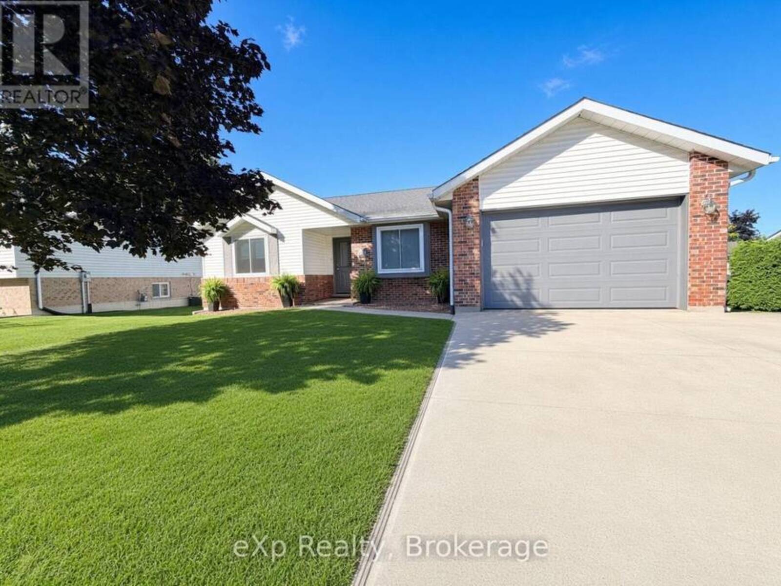 23 WILLOW STREET, Walkerton, Ontario N0G 2V0