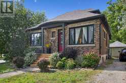 699 ST ANDREW STREET W | Fergus Ontario | Slide Image Two