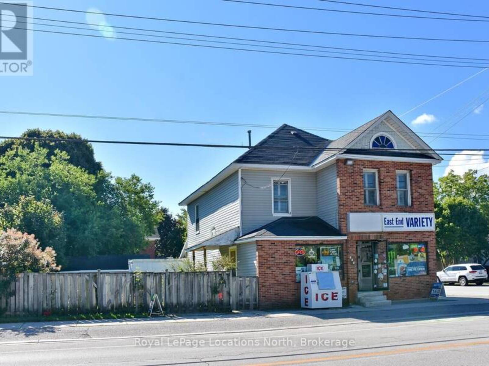 256 ONTARIO STREET, Collingwood, Ontario L9Y 1M9