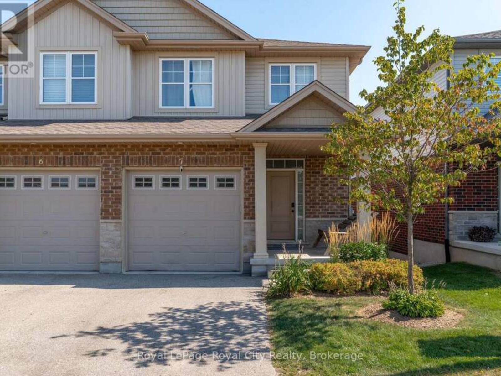 7 - 269 WATSON PARKWAY N, Guelph, Ontario N1E 0R3
