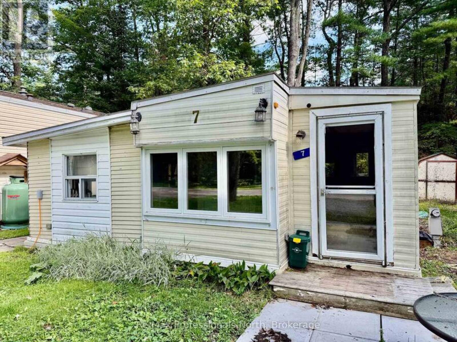 7 - 1007 RACOON ROAD, Gravenhurst, Ontario P1P 1R1