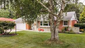 31 JOHNSTONE BOULEVARD | Walkerton Ontario | Slide Image Two