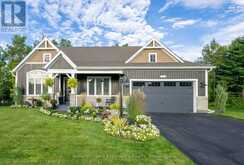 38 DYER CRESCENT | Bracebridge Ontario | Slide Image One