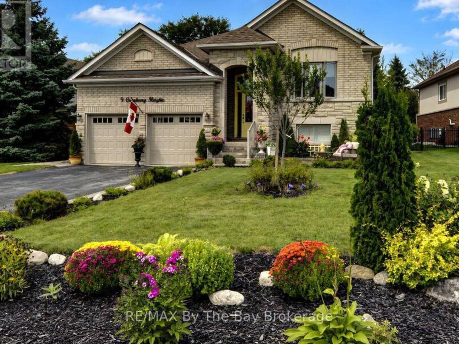 9 CRANBERRY HEIGHTS, Wasaga Beach, Ontario L9Z 1M9
