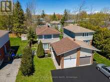 514 TENTH STREET | Collingwood Ontario | Slide Image Two