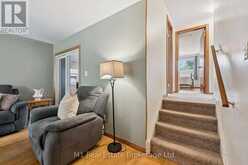 216 PARKSIDE DRIVE E | Fergus Ontario | Slide Image Eighteen