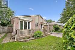 216 PARKSIDE DRIVE E | Fergus Ontario | Slide Image Four