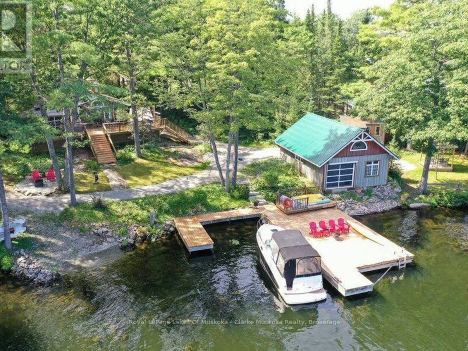 4376 MARR LANE, Muskoka Lakes, Ontario P0C 1M0