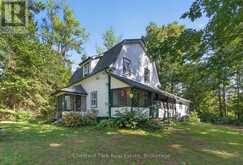 1627 HOUSEYS RAPIDS ROAD | Gravenhurst Ontario | Slide Image One