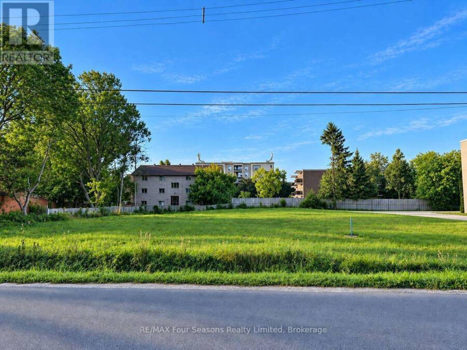 302 SEVENTH STREET, Collingwood, Ontario L9Y 2B3