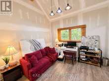 422 BALSAM CHUTES ROAD | Huntsville Ontario | Slide Image Thirty