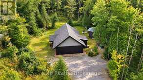 422 BALSAM CHUTES ROAD | Huntsville Ontario | Slide Image Six