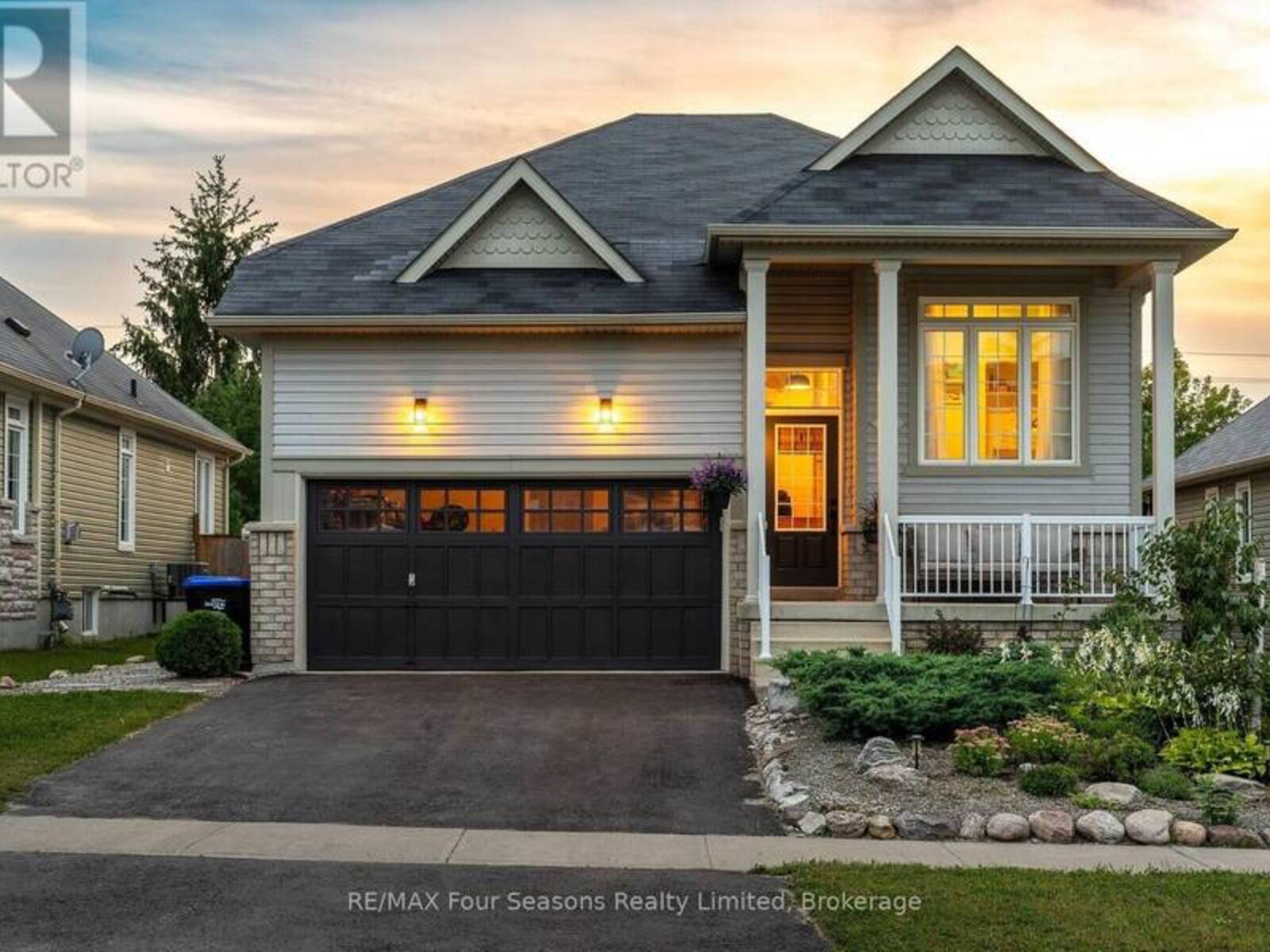 32 CHRISTY DRIVE, Wasaga Beach, Ontario L9Z 1C9