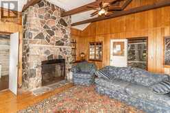 2115 LAKE MUSKOKA | Muskoka Lakes Ontario | Slide Image Thirty-seven