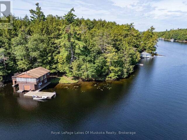 2115 LAKE MUSKOKA Muskoka Lakes Ontario, P0C 1M0 - 5 Bedrooms Waterfront Home For sale