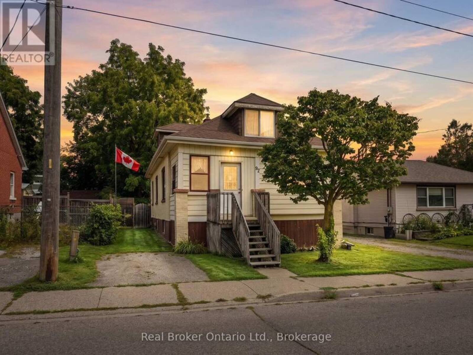 92 MARY STREET, Brantford, Ontario N3S 3B6