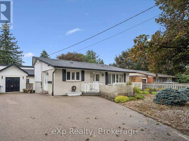 130 SPEEDVALE AVENUE W Guelph Ontario, N1H 1K4 - 4 Bedrooms Home For Sale