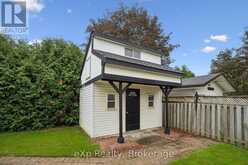 130 SPEEDVALE AVENUE W | Guelph Ontario | Slide Image Forty