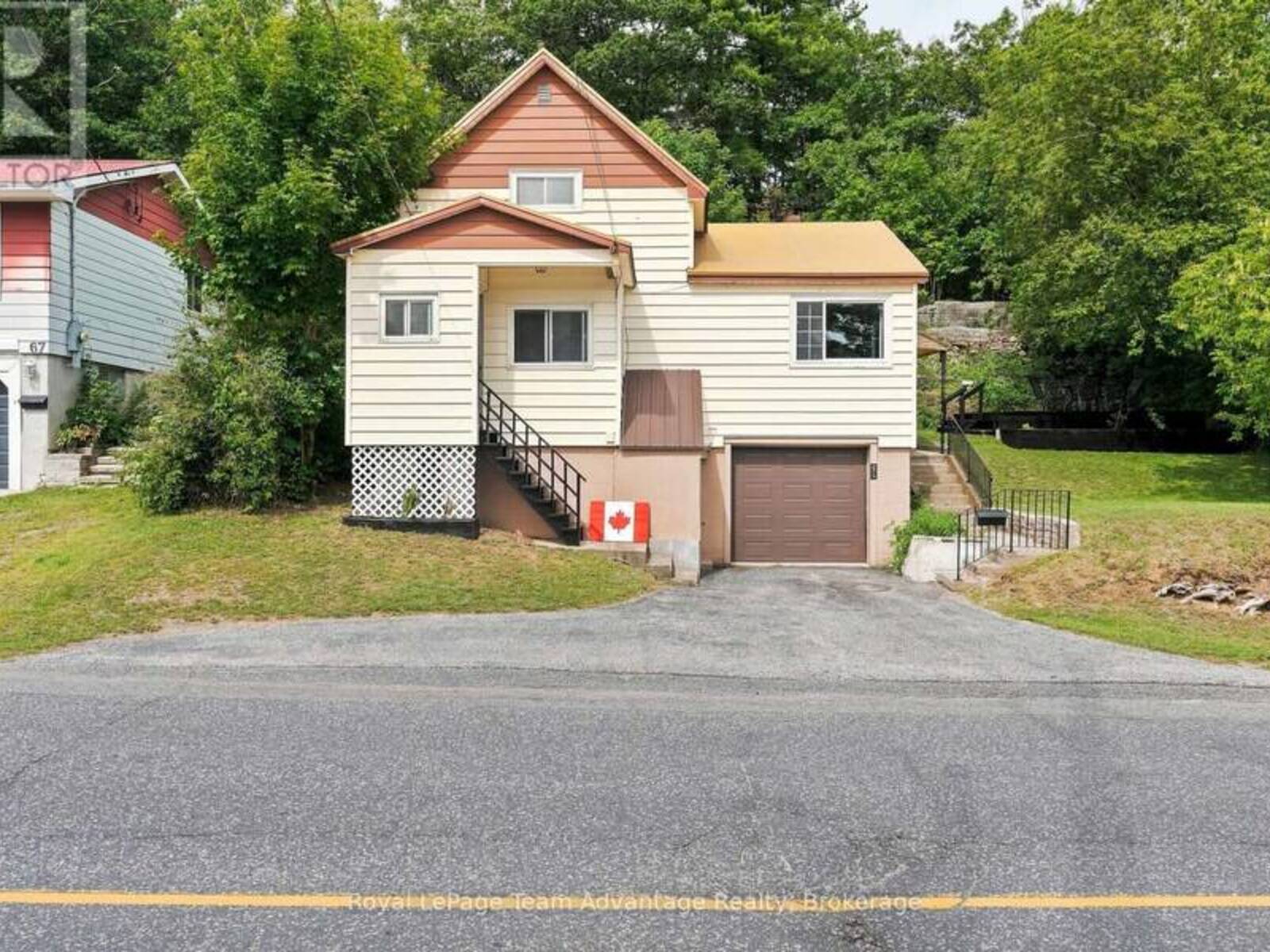 65 ISABELLA STREET, Parry Sound, Ontario P2A 1M6