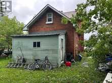 98 FOURTH STREET | Midland Ontario | Slide Image Five